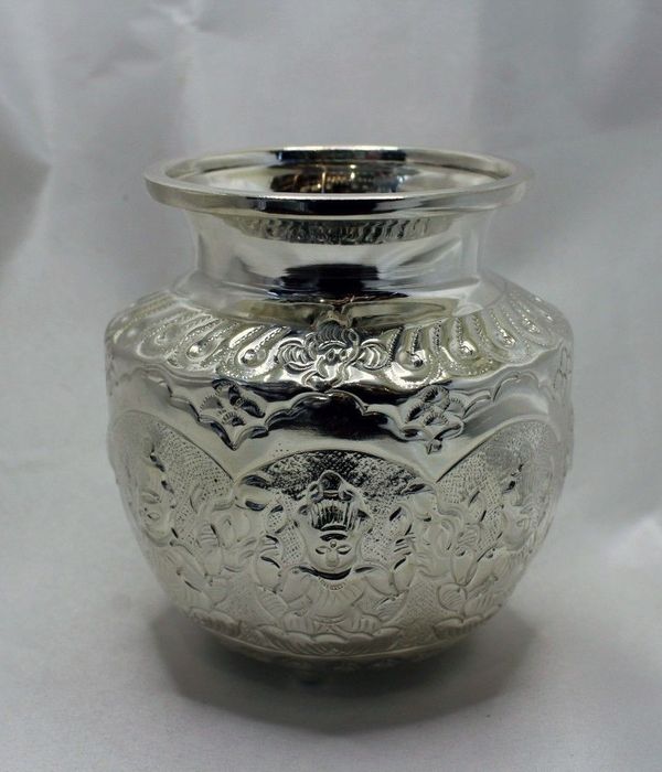 Ashtalakshmi Silver Chombu